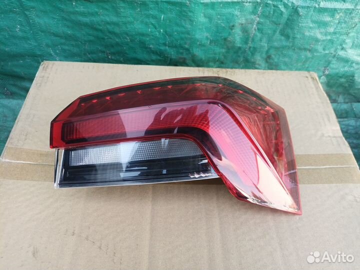 Фонарь задний наружный правый Skoda Rapid 2020+
