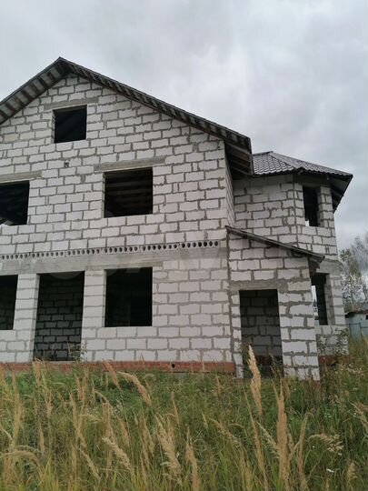 Дом 220 м² на участке 9,3 сот.