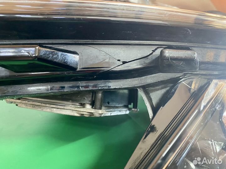 Фара головного освещения Skoda Kodiaq LED левая