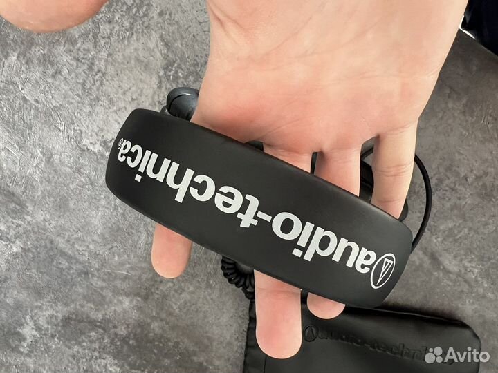 Студийные наушники Audio-technica M50X