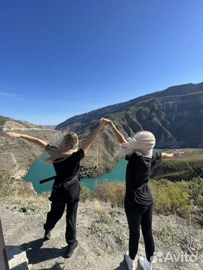 Туры по Сулаксому каньону прогулка на катере
