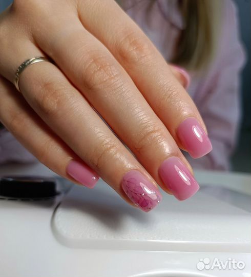 Маникюр/педикюр