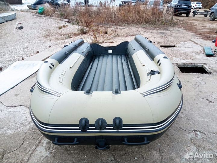 Надувная лодка