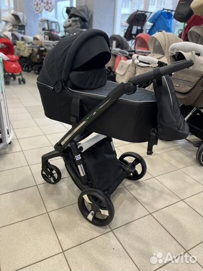 Коляска 2 в 1 с электротормозом новая