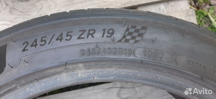 Michelin Pilot Sport 4 245/45 R19 102Y