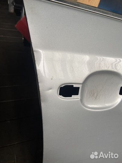 Дверь передняя правая Volkswagen Jetta 5 06-11г