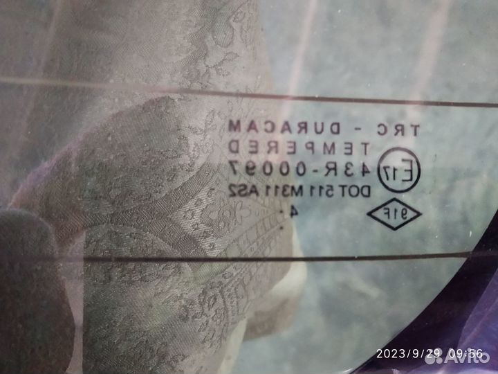 Стекло заднее оригинал сандеро степвей