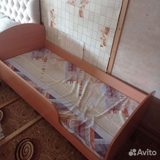 Подростковая кровать бу с матрасом