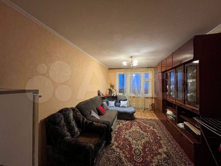 4-к. квартира, 83 м², 8/10 эт.