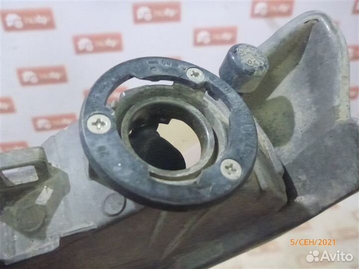 Фара противотуманная передняя правая Lexus Rx330