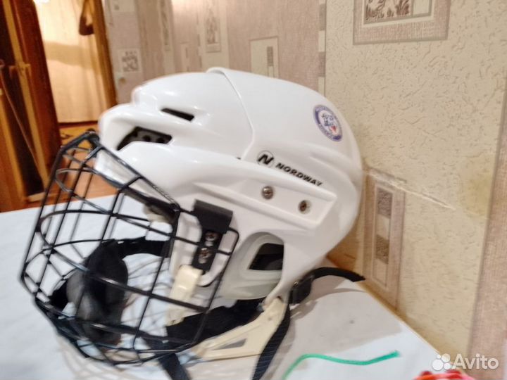 Шлем хоккейный детский