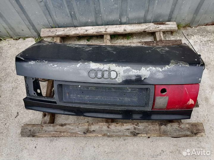 Крышка багажника Ауди 80 B4