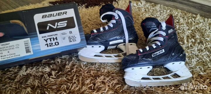 Коньки хоккейные