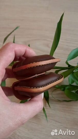 Беспроводные наушники airpods