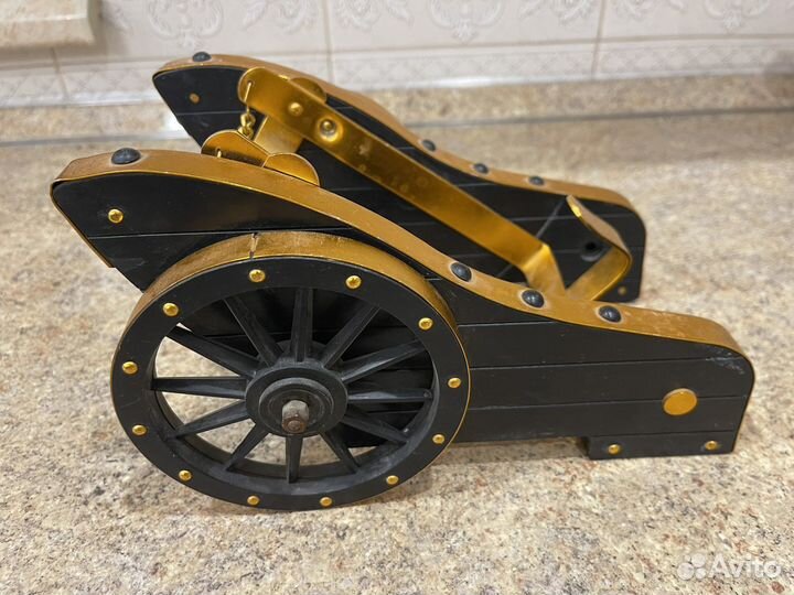 Подставка для бутылки Пушка лафет СССР