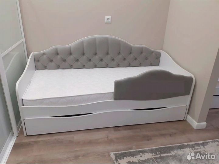Детская кровать диван