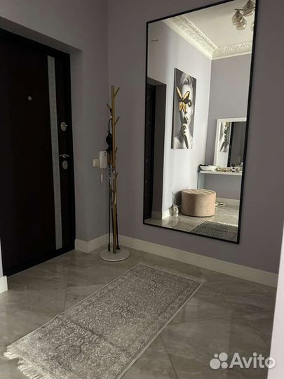 Зеркало настенное