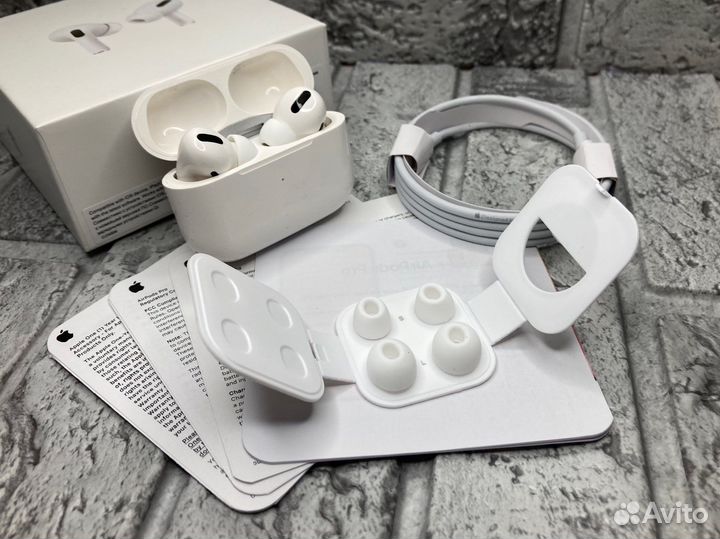 AirPods Pro + беспроводная зарядка MagSafe