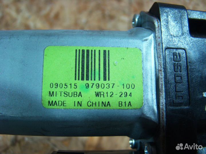 Ford Kuga 1 Моторчик стеклоподъемника П.L