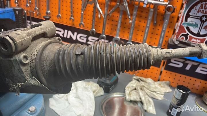 Рулевая рейка audi A7 4G1423055AK