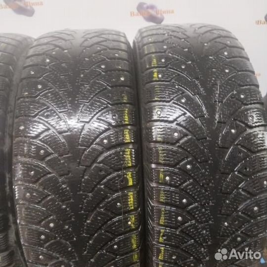 Nokian Tyres Hakkapeliitta 4 215/60 R16