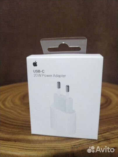 Зарядное устройство на iPhone 20w с type-C