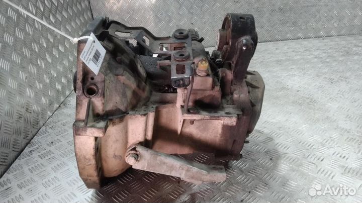 МКПП Chrysler Voyager 4 T850 2.4 2003г