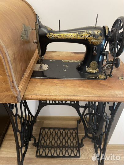 Швейная машинка зингер на станине