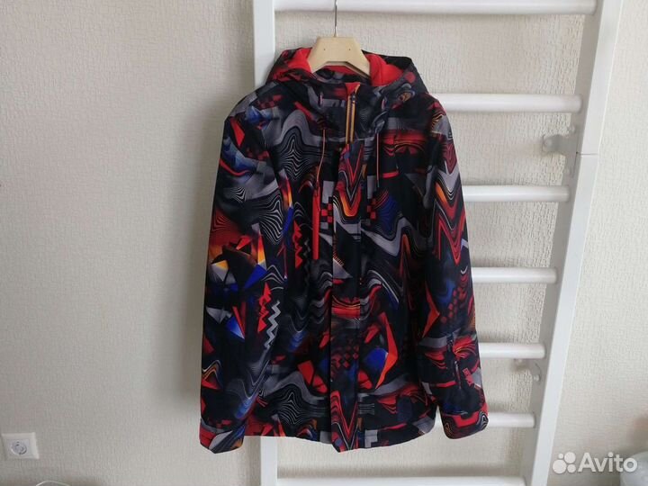 Сноубордическая куртка