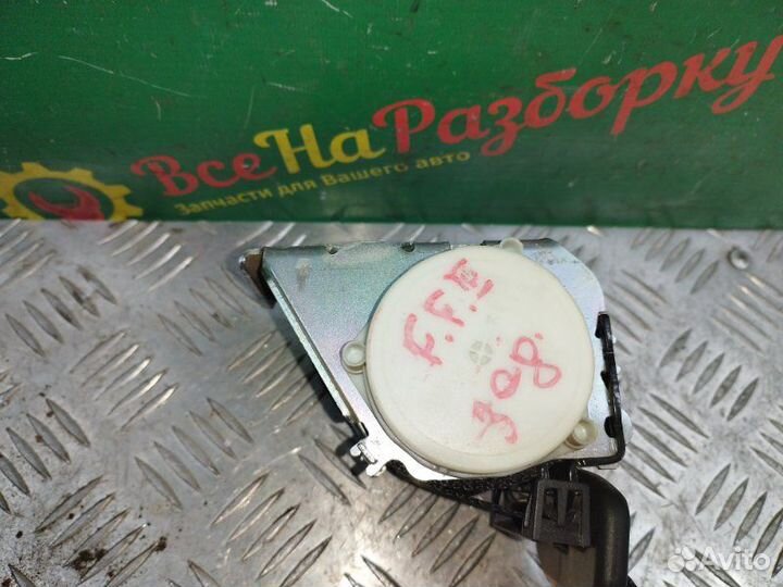 Ремень безопасности задний Ford Focus 2 седан 1.8