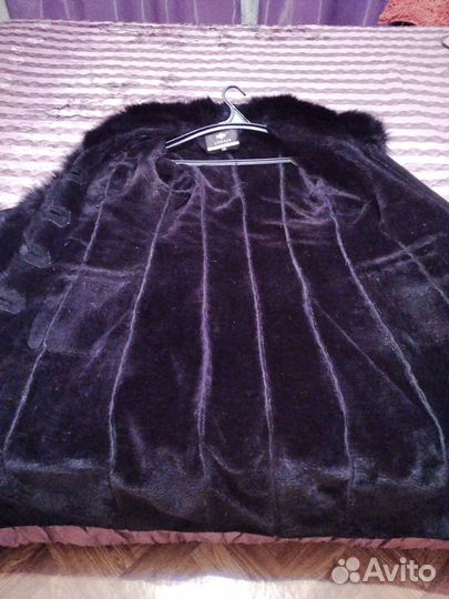Продам две дубленки