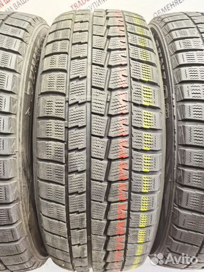 Dunlop Winter Maxx WM01 215/55 R17