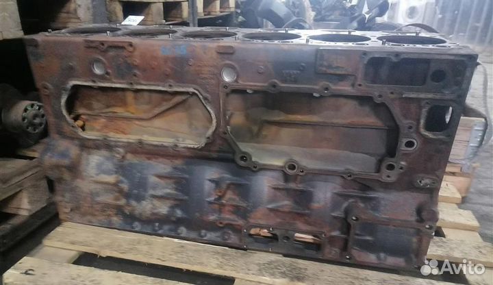 Блок цилиндров Scania DC11 03 L01 1720096