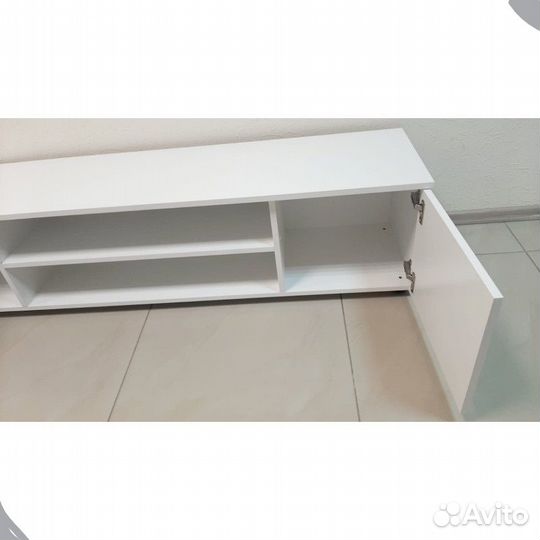 Тумба под тв белая