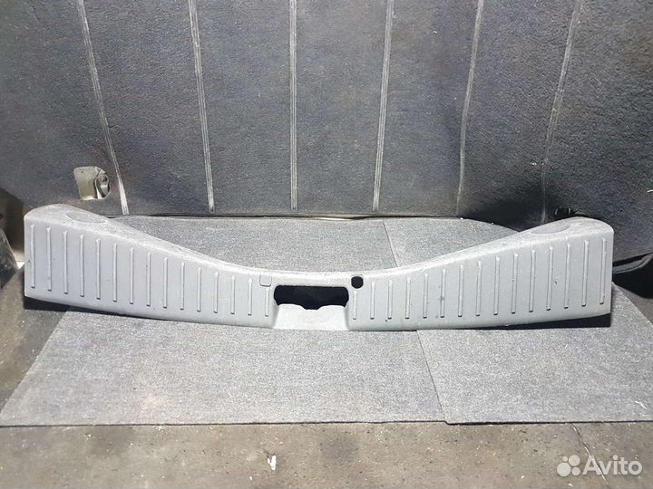 Накладка замка багажника ford C-MAX