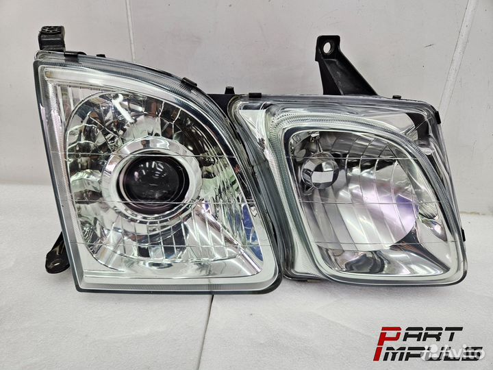 Фара правая Lexus LX470 (08.2002 - 11.2007) 1414