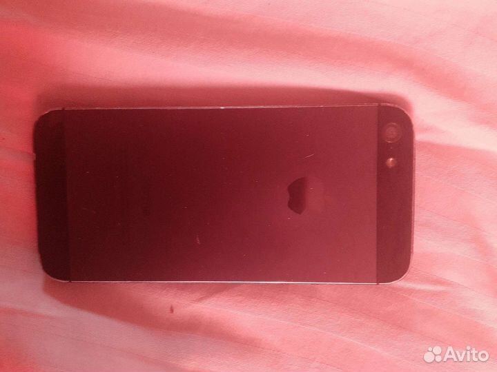 Телефон iPhone 5