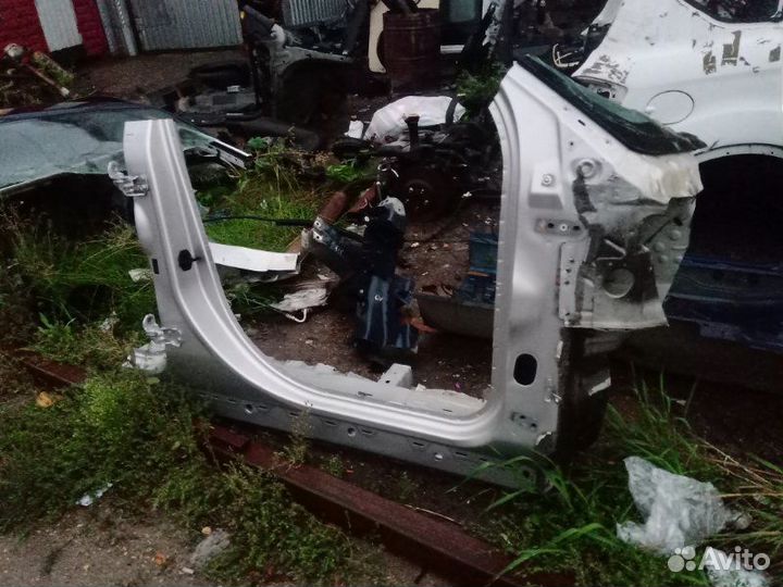 Порог правый Ford Explorer 5