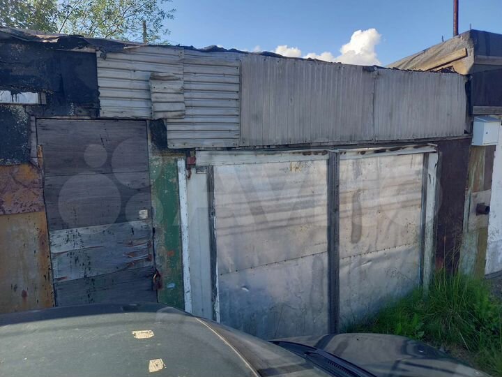 Гараж, > 30 м²