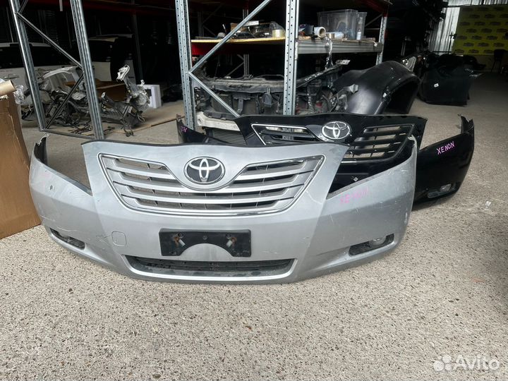 Бампер передний Toyota Camry 40