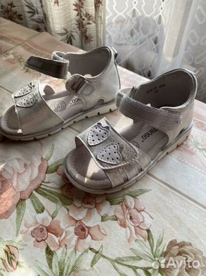 Сандалии для девочки