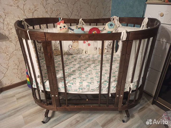 Детская овальная кроватка