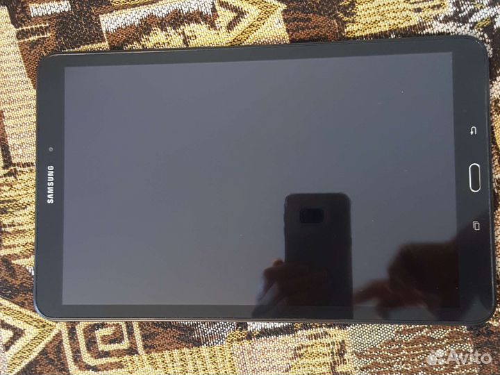 Планшет samsung sm-t580 Wi-Fi