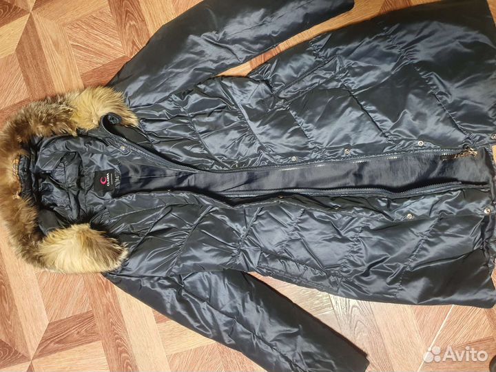 Пуховик женский