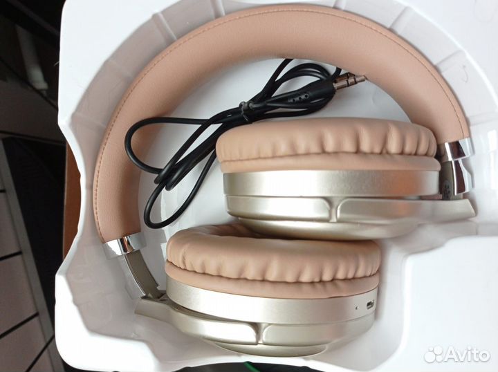 Наушники TM-061 блютуз новые