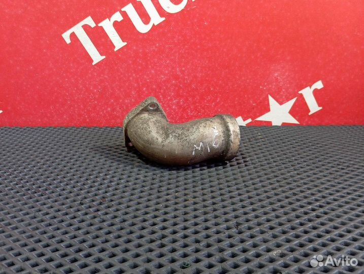 Патрубок системы охлаждения