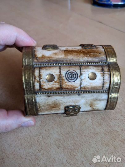 Шкатулка для украшений