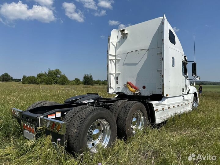 Freightliner Columbia, 2004