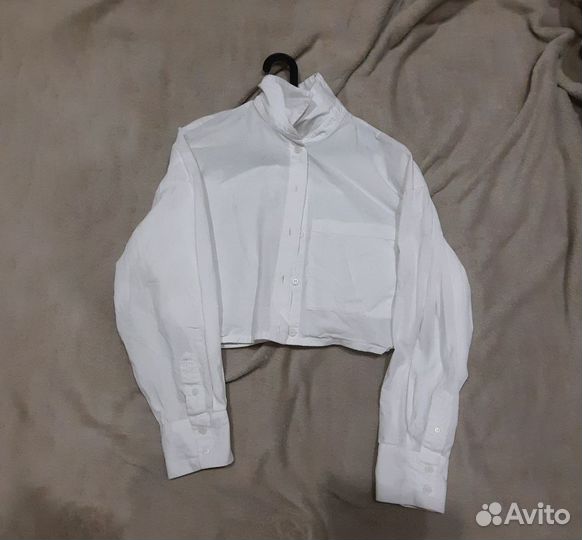 Рубашка укороченная белая