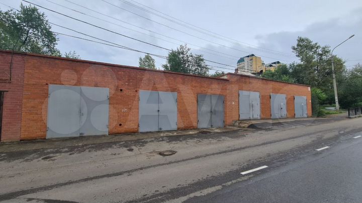 Гараж, > 30 м²